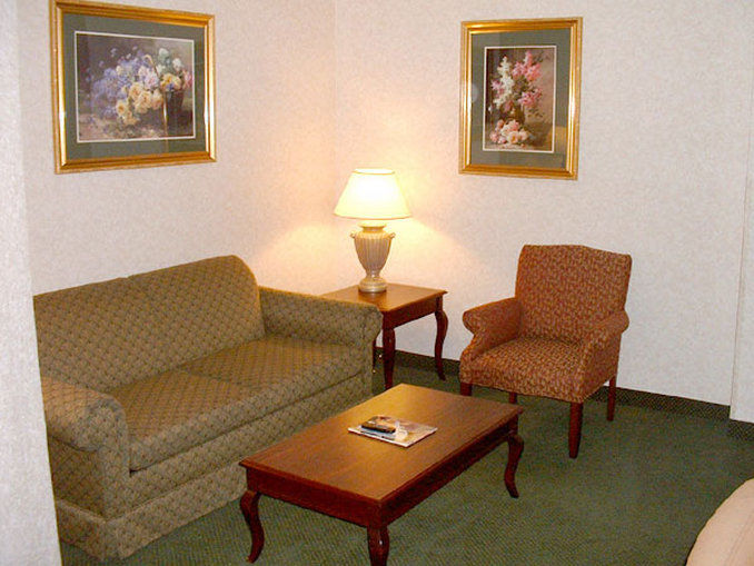 Holiday Inn Express & Suites Bad Axe, An Ihg Hotel Room photo